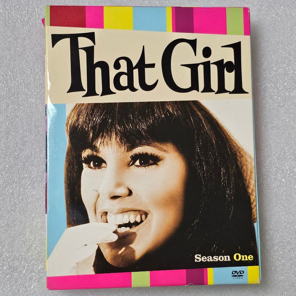 Mary Tyler Moore That Girl Season One DVD Five Disc Box Set With Bonus Features